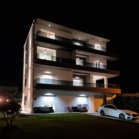 Apartments Taratta 1 Trogir Buitenkant foto