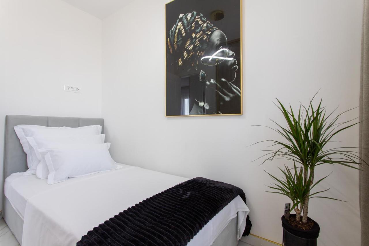 Apartments Taratta 1 Trogir Buitenkant foto