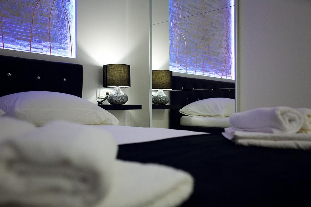 Apartments Taratta 1 Trogir Buitenkant foto
