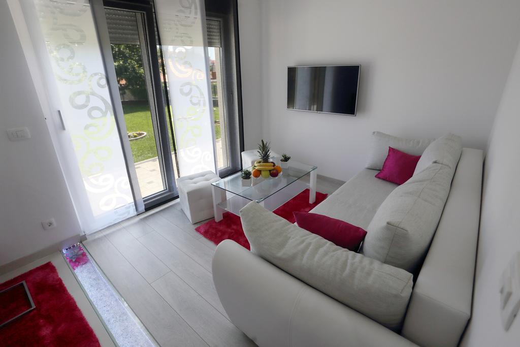 Apartments Taratta 1 Trogir Buitenkant foto